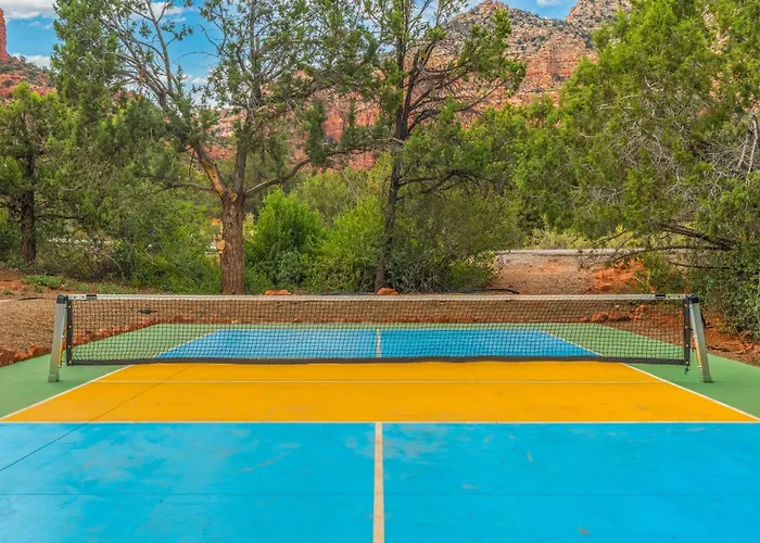 Holiday home Stunning Red Rock Views | Pickleball, Pool, Hot Tub & Theater