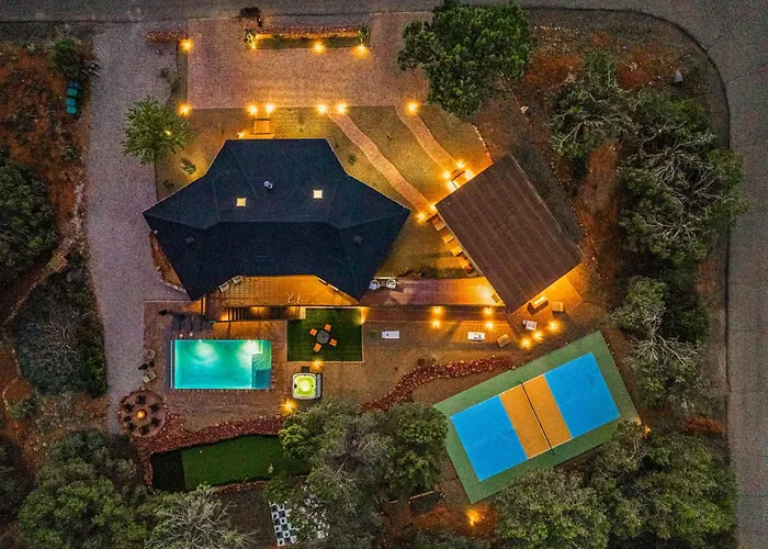 Stunning Red Rock Views | Pickleball, Pool, Hot Tub & Theater