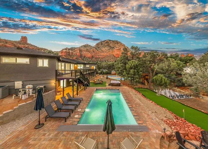 Stunning Red Rock Views | Pickleball, Pool, Hot Tub & Theater * Sedona