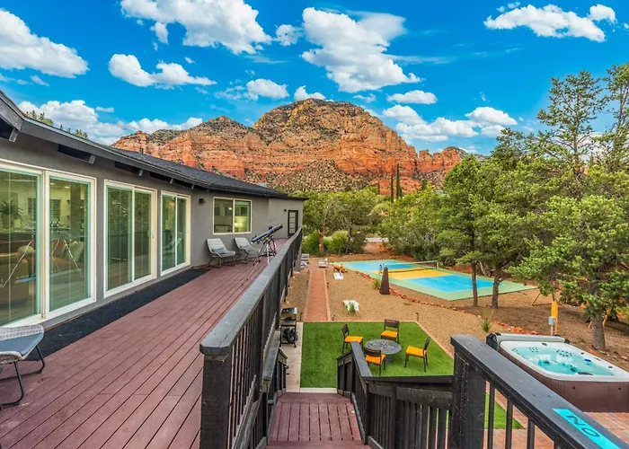 Stunning Red Rock Views | Pickleball, Pool, Hot Tub & Theater *