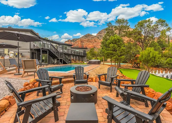 Holiday home Stunning Red Rock Views | Pickleball, Pool, Hot Tub & Theater Sedona
